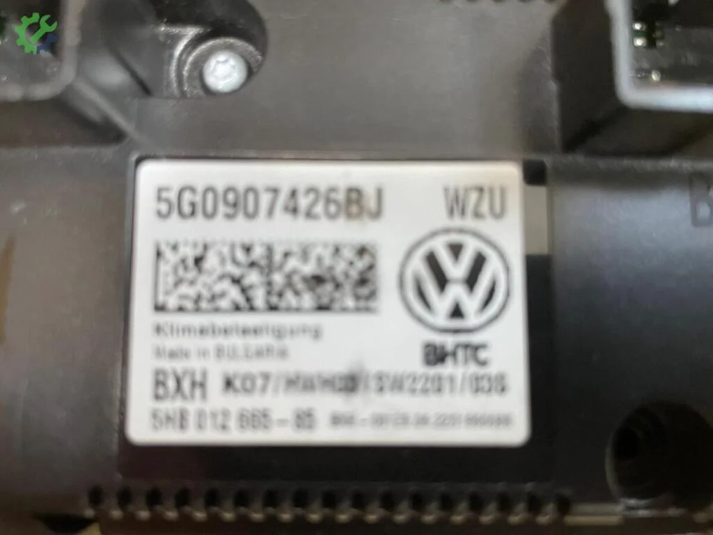 Volkswagen Passat Klima Kontrol Paneli 5G0907426BJ çıkma parça