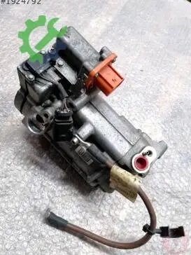 Volkswagen Jetta Klima Kompresörü 5C0820803F çıkma parça