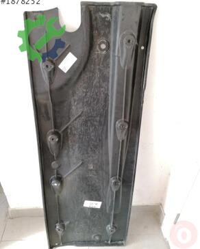 Volkswagen Jetta Tabla 5C6825201 çıkma parça