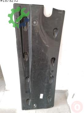 Volkswagen Jetta Tabla 5C6825201 çıkma parça