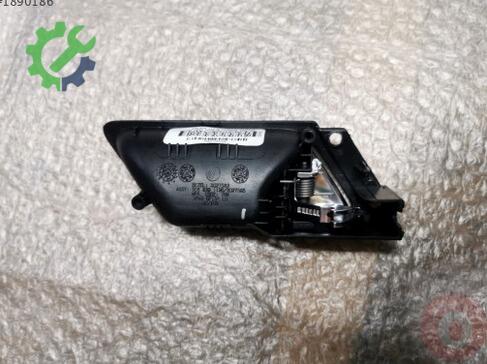 Volkswagen Jetta Kapı Kilidi 5C6839113B çıkma parça