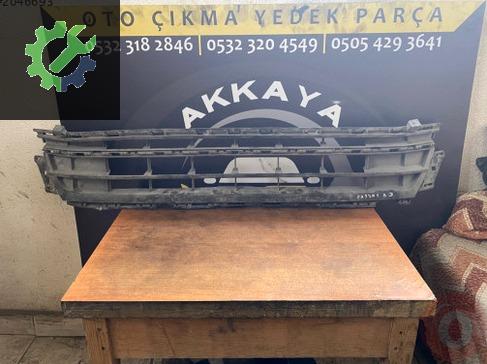Volkswagen Jetta Tampon Izgarası 5C6853677Q çıkma parça