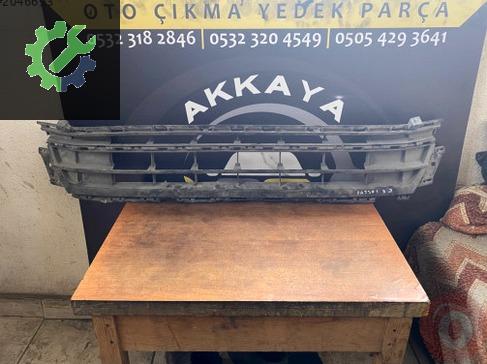 Volkswagen Jetta Tampon Izgarası 5C6853677Q çıkma parça