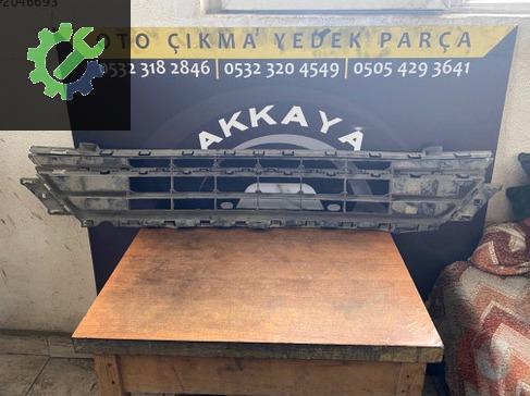 Volkswagen Jetta Tampon Izgarası 5C6853677Q çıkma parça