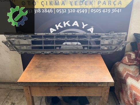 Volkswagen Jetta Tampon Izgarası 5C6853677Q çıkma parça