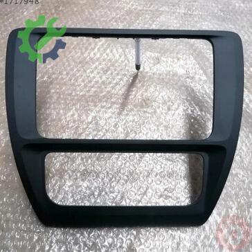 Volkswagen Jetta Gösterge Çerçevesi 5C6858069D çıkma parça