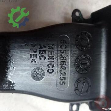 Volkswagen Jetta Orta Konsol 5C6864255 çıkma parça