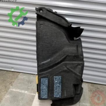 Volkswagen Jetta Bagaj 5C6867427C çıkma parça