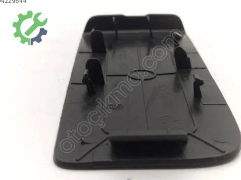 Volkswagen Jetta Bagaj 5C6867657 çıkma parça