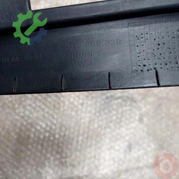 Volkswagen Jetta Kapı Döşemesi 5C6868238 çıkma parça