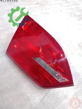 Volkswagen Jetta Stop 5C6945093 çıkma parça
