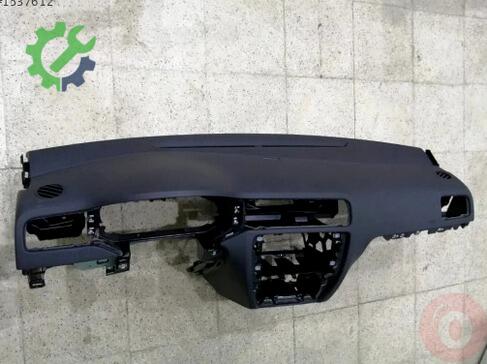 Volkswagen Jetta Torpido 5C7857002D çıkma parça