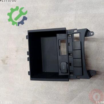 Volkswagen Jetta Küllük 5C7857925B çıkma parça