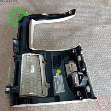 Volkswagen Jetta Torpido 5C7858365C çıkma parça