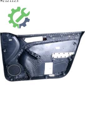 Volkswagen Jetta Kapı 5C7867011A çıkma parça