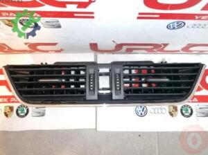 Skoda Octavia Ön Panjur 5E0820951C Sökme Çıkma