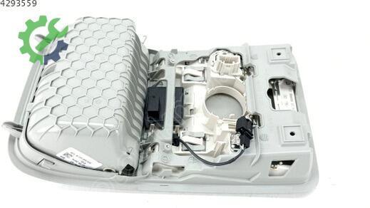 Skoda Octavia Tavan Lambası 5E0867489 çıkma parça