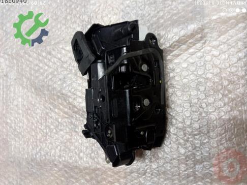 Volkswagen Arteon Kapı Kilidi 5E1837016 çıkma parça