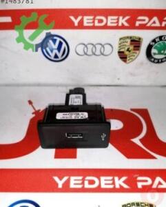 Volkswagen Golf 2021 Çıkma Çakmaklık 5G0035222K