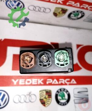 Volkswagen Golf Multimedya 5G0035953D çıkma parça