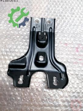Volkswagen Golf Motor Braketi 5G0805567 çıkma parça