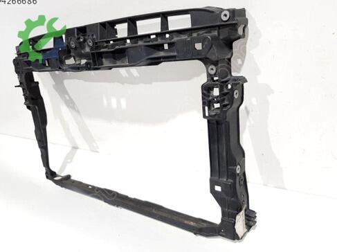 Volkswagen Golf Radyatör 5G0805588AC çıkma parça