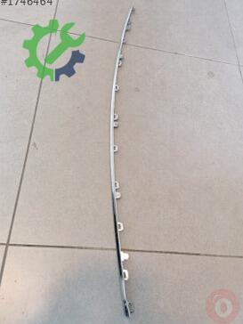 Volkswagen Golf Kapı Çıtası 5G0853101 çıkma parça