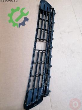 Volkswagen Golf Tampon Izgarası 5G0853677A çıkma parça