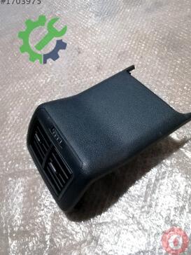 Volkswagen Golf Havalandırma Izgaraları 5G0864298F çıkma parça