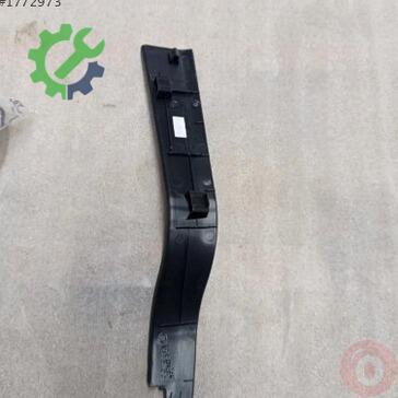 Volkswagen Golf Kapı Direği 5G0868224B çıkma parça
