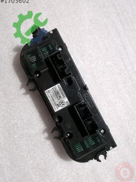 Volkswagen Golf Klima Kontrol Paneli 5G0907044EC çıkma parça
