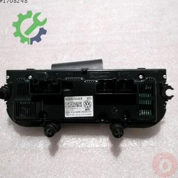 Volkswagen Passat Klima Kontrol Paneli 5G0907044ER çıkma parça
