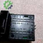 Volkswagen Golf Orijinal Çıkma Cam 5G0959857E