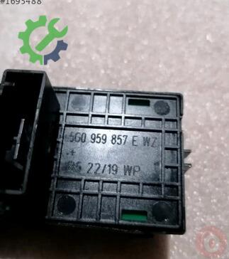 Volkswagen Golf Cam 5G0959857E çıkma parça