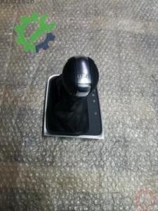 Volkswagen Golf Orijinal Çıkma Vites Topuzu 5G1713203J