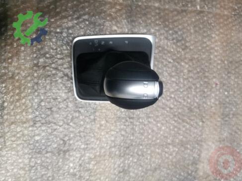 Volkswagen Golf Vites Topuzu 5G1713203J çıkma parça