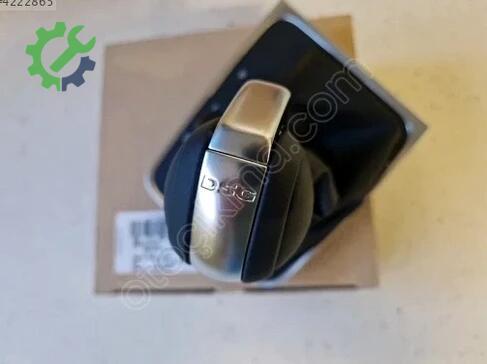 Volkswagen Golf Vites Topuzu 5G1713203T çıkma parça