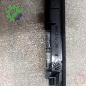 Volkswagen Golf Gösterge Çerçevesi 5G1819706B çıkma parça