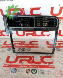 Havalandırma Izgaraları Volkswagen Golf 2021 Çıkma 5G1819728AE
