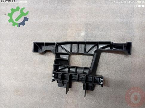 Volkswagen Golf Orta Konsol 5G1861513A çıkma parça