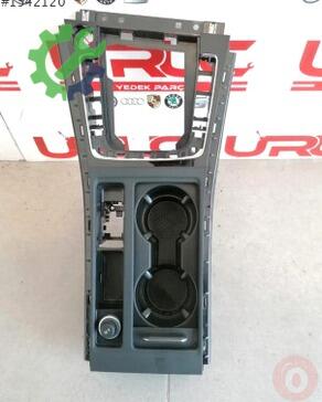 Volkswagen Golf Torpido 5G1864263AS çıkma parça