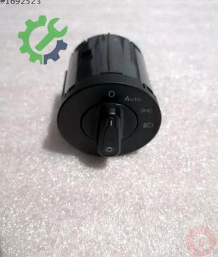Volkswagen Jetta Far Anahtarı 5G1941431E çıkma parça