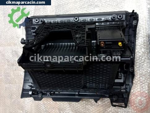 Volkswagen Golf Torpido çıkma parça