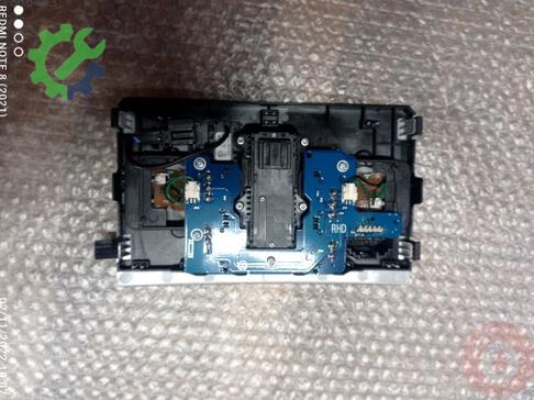 Volkswagen Touran Tavan Lambası 5G2947105R çıkma parça