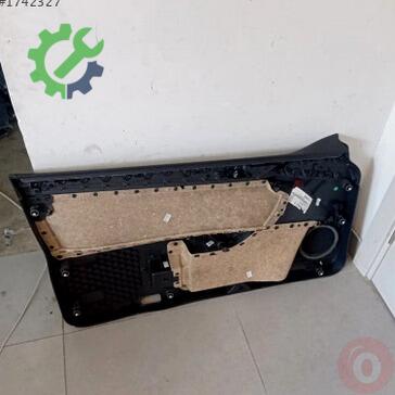 Volkswagen Golf Kapı Döşemesi 5G3867012 çıkma parça