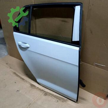Volkswagen Golf Kapı 5G4833056AC çıkma parça