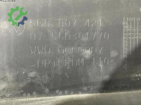 Volkswagen Golf Ön Tampon 5G6807421 çıkma parça