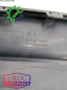 Volkswagen Passat Spoiler 5G6807568B çıkma parça
