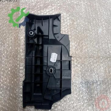 Volkswagen Golf Bagaj 5G6858832 çıkma parça