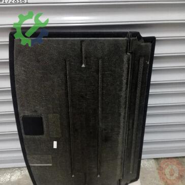 Volkswagen Golf Bagaj 5G6858855 çıkma parça